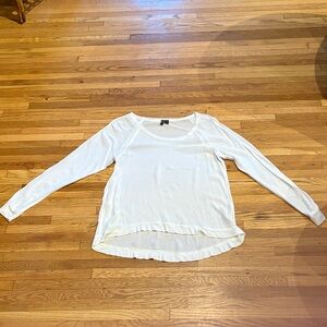 Anthropologie’s Left of Centre White Long Sleeve Top Size M